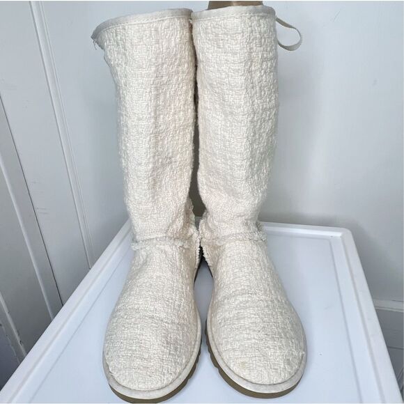 Ugg Heirloom Lace Up Tall Boots in Cream Size 6 #100693 - Picture 2 of 8